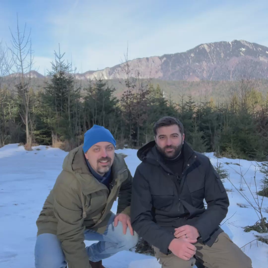 Încarcă clipul video: 